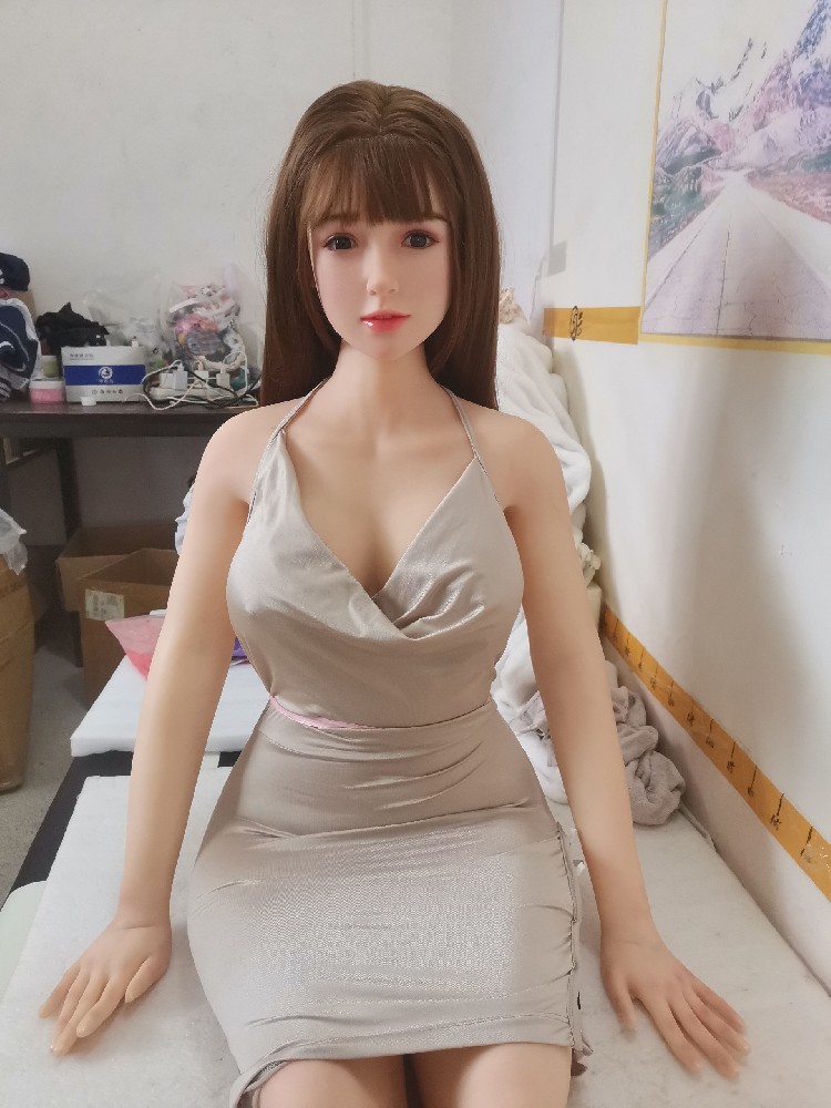 1.68米植发，成色新，身材好，涂装不错，950邮自理